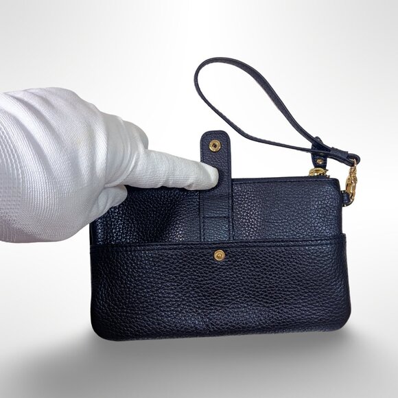 Lodis Italian Black Pebbled Leather Wristlet Wallet Clutch - Stylish & Practical - Picture 3 of 8